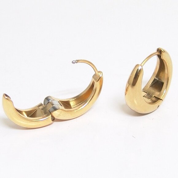 Huggie Earrings Yellow Gold PVD Hypoallergenic Stainless Surgical Steel 3/4 inch - Picture 3 of 3